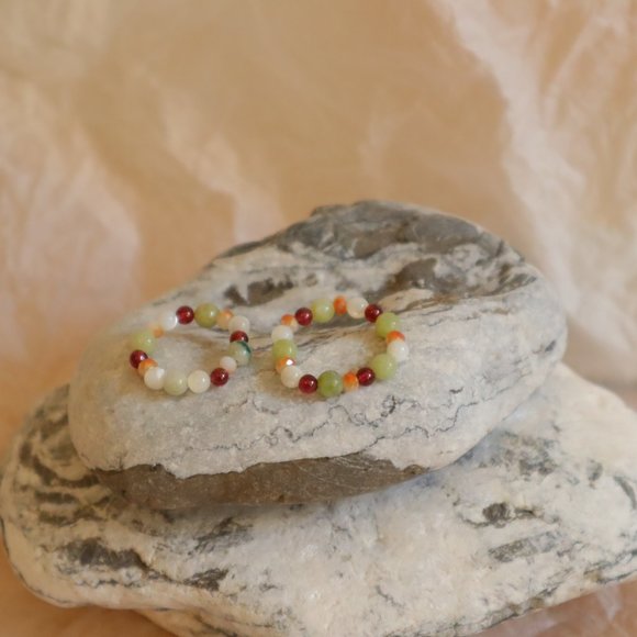 Mixed Stone Beaded Ring - Picture 1 of 12
